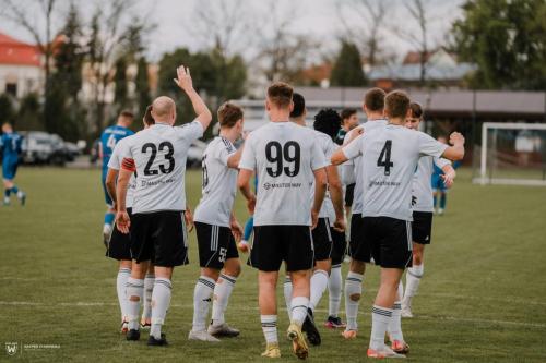 Sokół Sieniawa - Wiślanie Jaśkowice 2:4